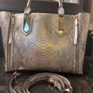 Henri Bendel Shoulder Handbag